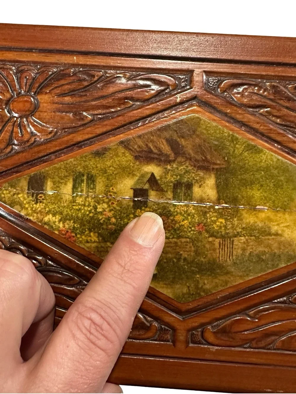 Vtg Carved Wood Trinket Keepsake Box Diamond Cottage Lithograph Inset Flaw Folk